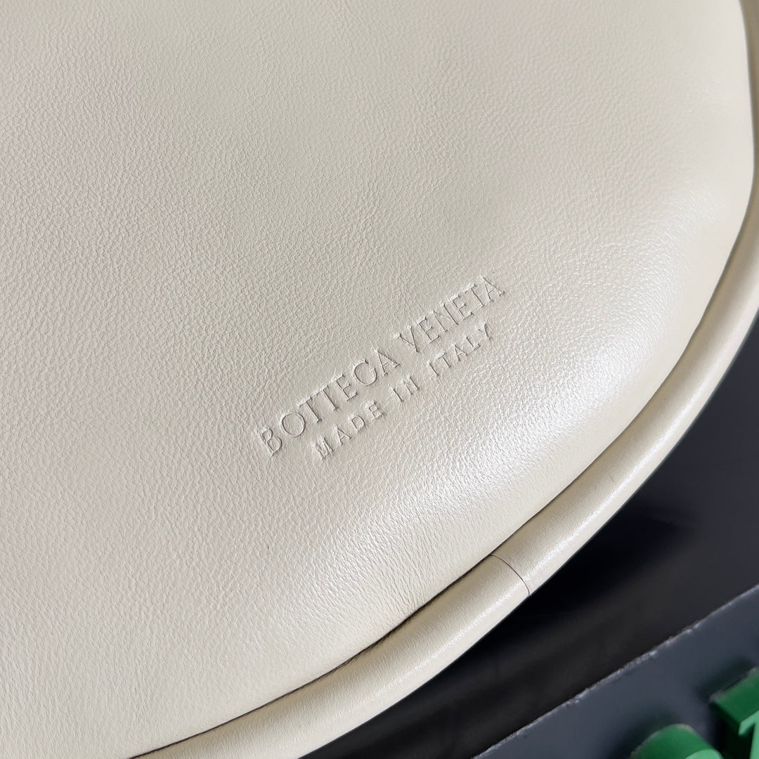 Bottega Veneta 796638 Black Hobo Bag Edition 2 - detail image 4