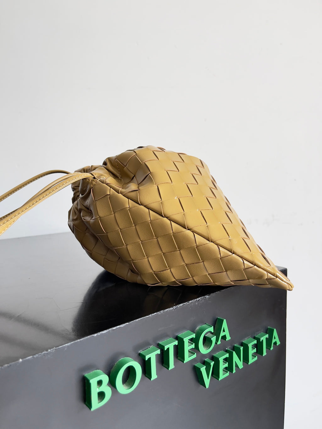 Bottega Veneta 796728 Brown Hobo Bag Edition 2 - detail image 2