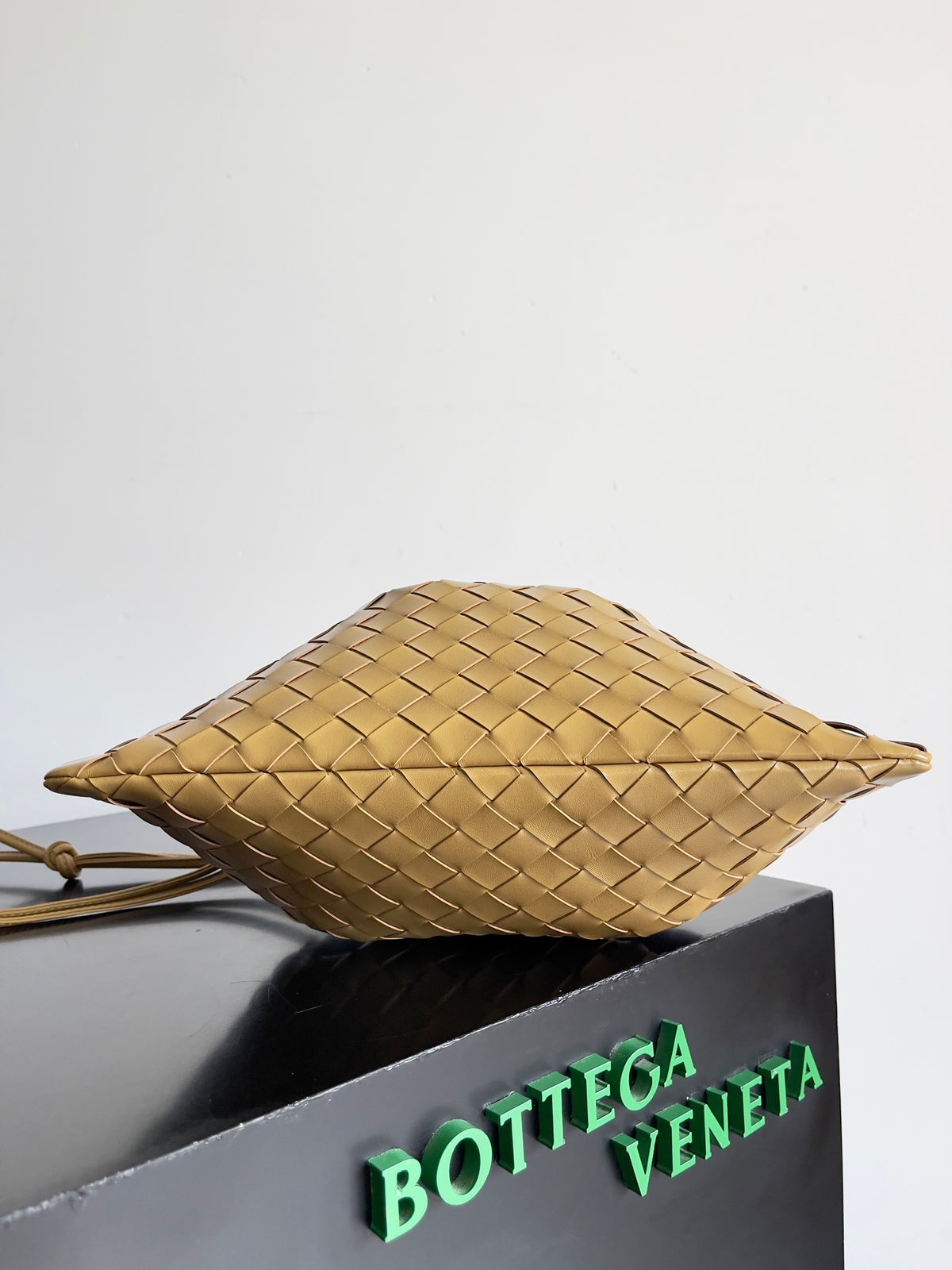 Bottega Veneta 796728 Brown Hobo Bag Edition 2 - detail image 3