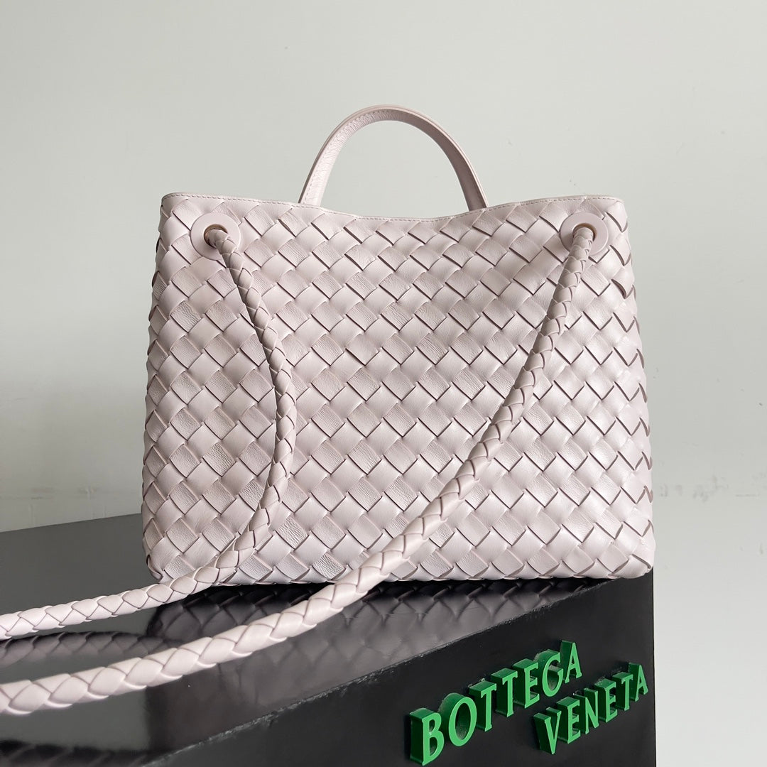 Bottega Veneta 743572 Black Designer Handbag Edition 11 - detail image 2