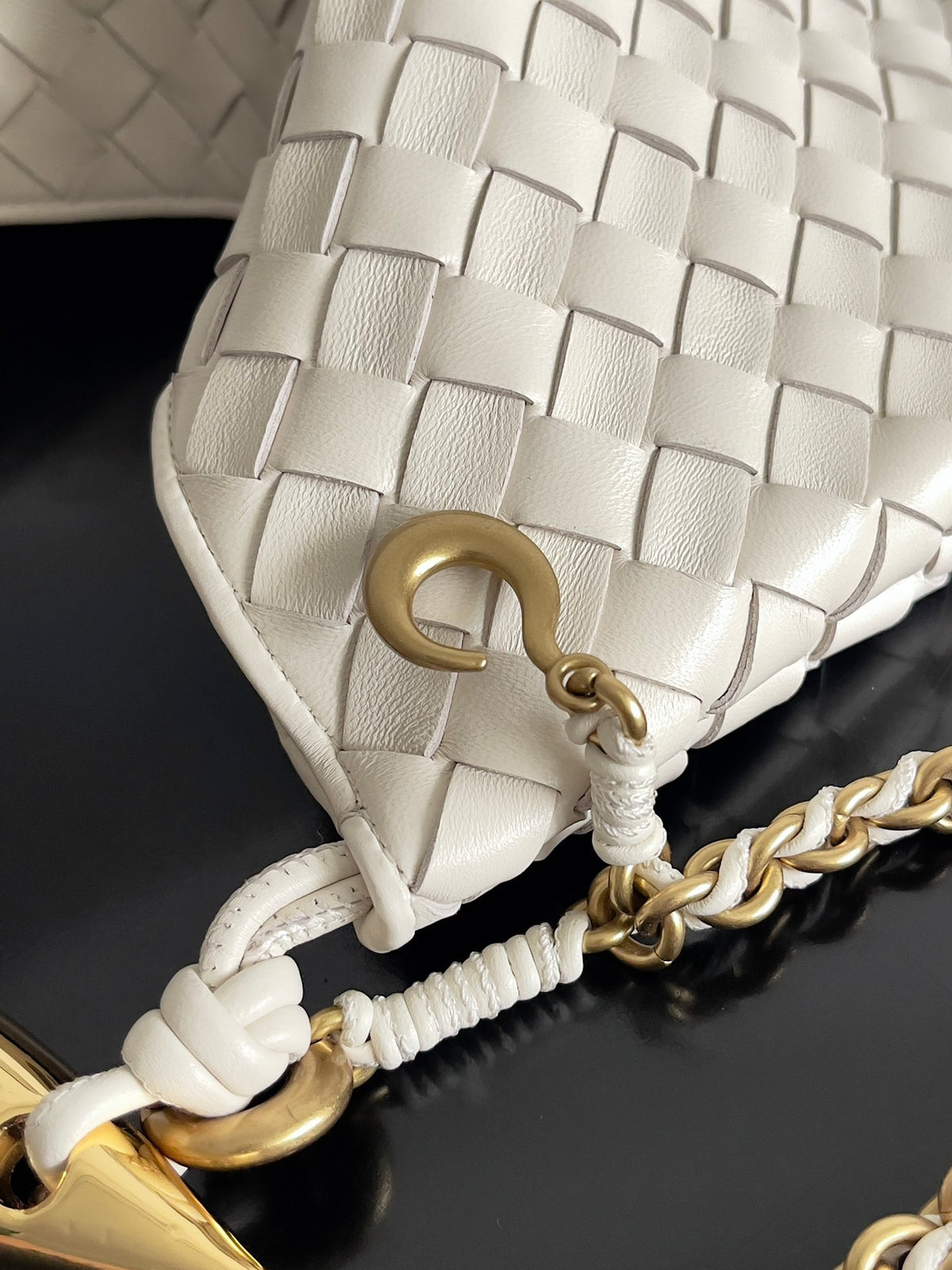 Bottega Veneta 776768 Black Chain Bag - detail image 8