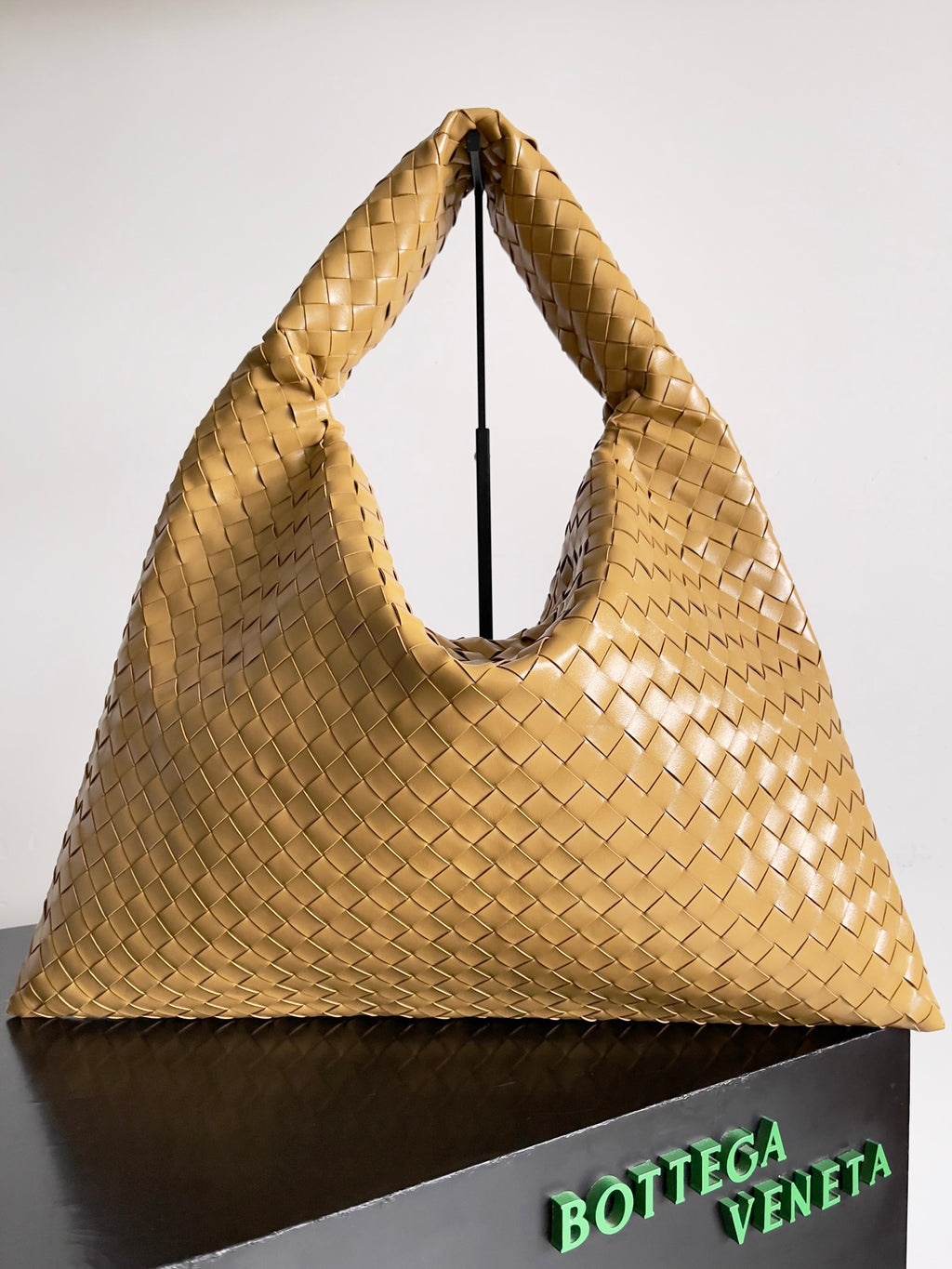 Bottega Veneta 763970 Orange Designer Handbag Edition 2