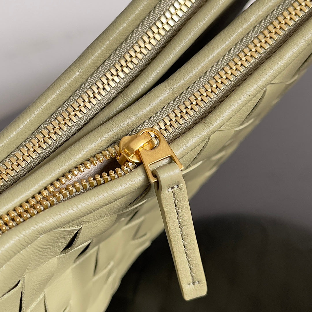Bottega Veneta 796638 Silver Hobo Bag - detail image 6