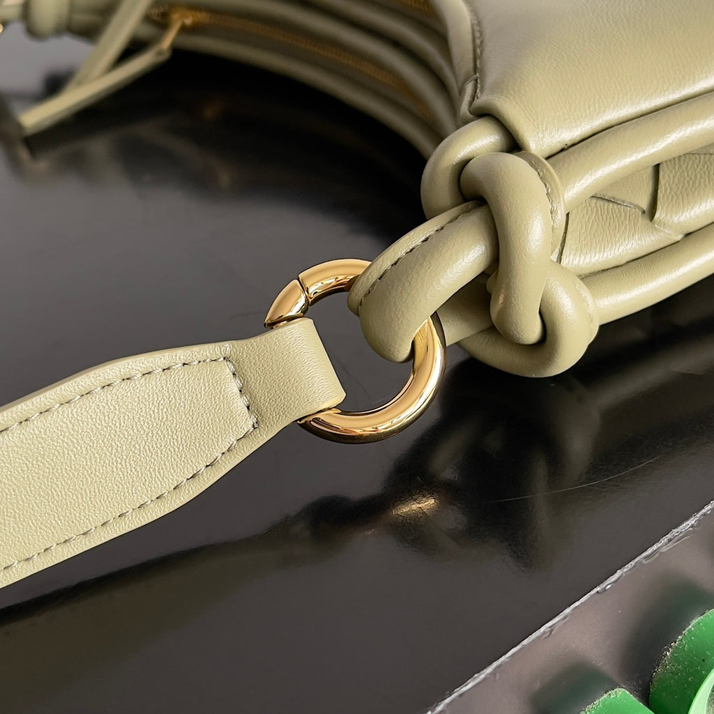 Bottega Veneta 796638 Silver Hobo Bag - detail image 5
