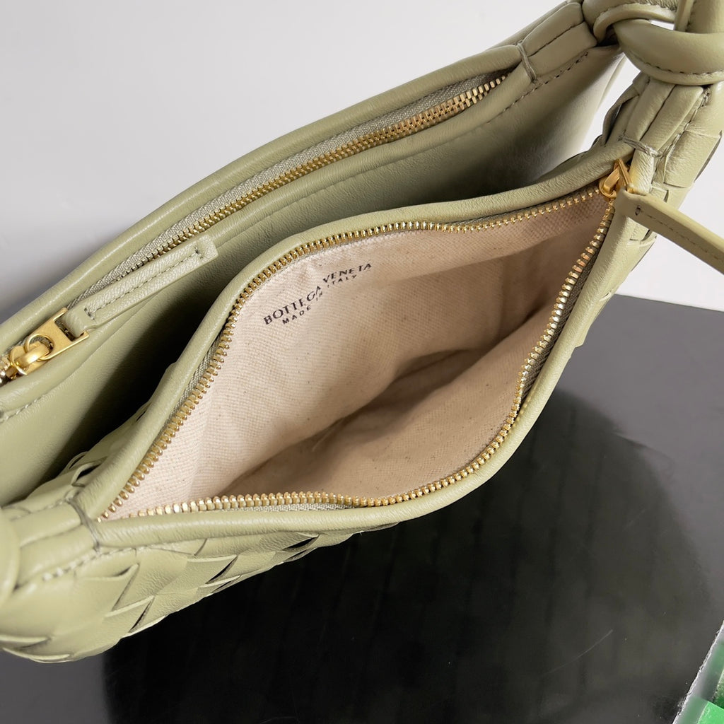 Bottega Veneta 796638 Silver Hobo Bag - detail image 9