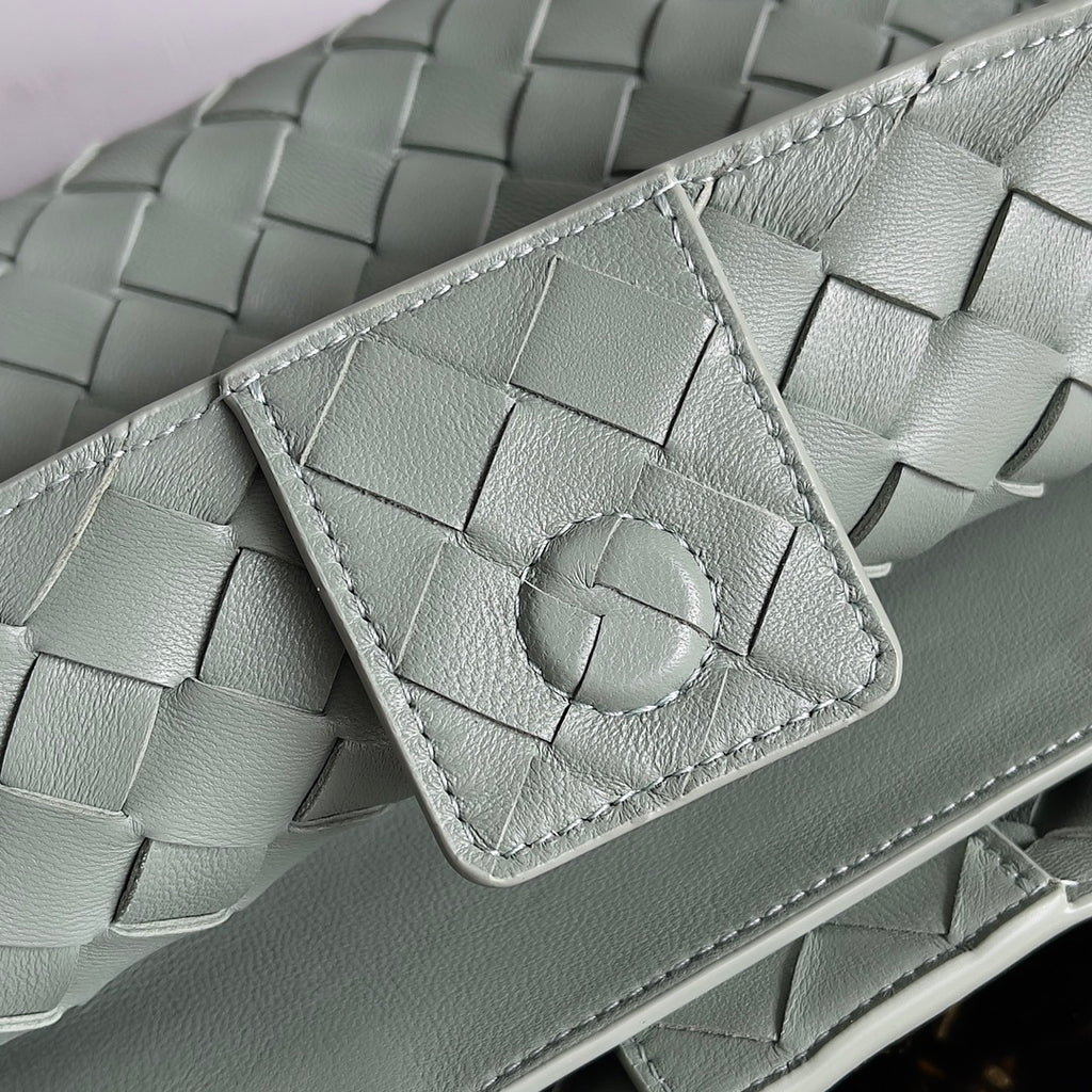 Bottega Veneta 754990 Black Designer Handbag Edition 2 - detail image 7
