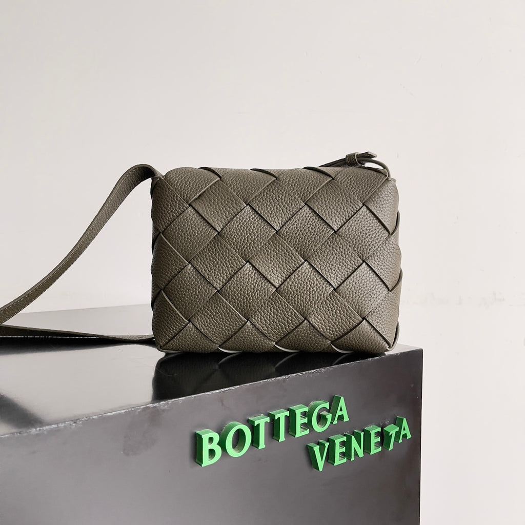 Bottega Veneta 795637 Black Designer Handbag Edition 5 - detail image 3