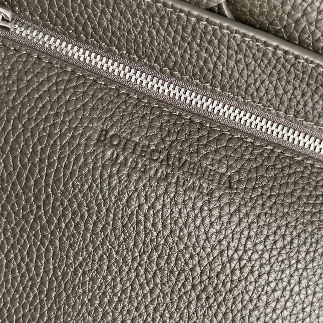 Bottega Veneta 795637 Black Designer Handbag Edition 5 - detail image 6