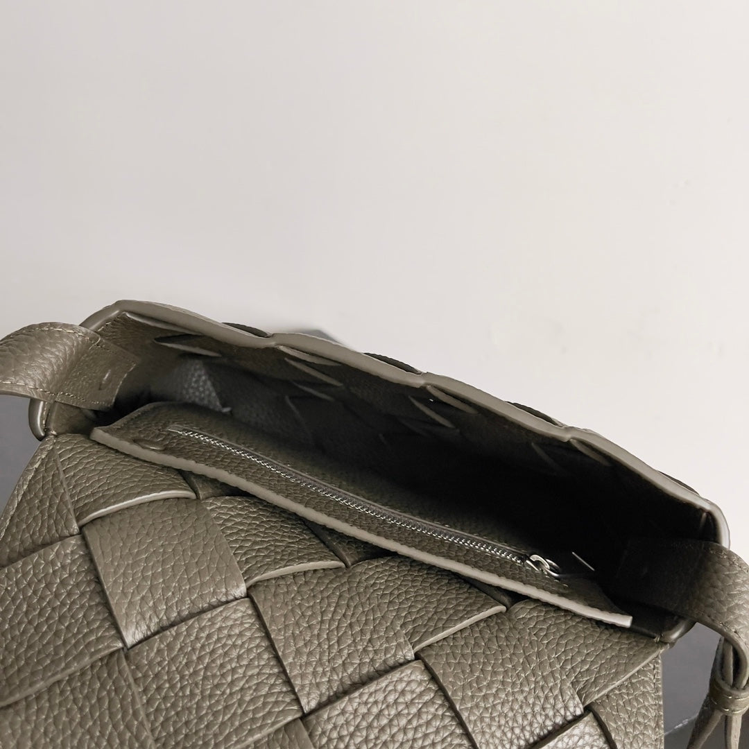 Bottega Veneta 795637 Black Designer Handbag Edition 5 - detail image 9
