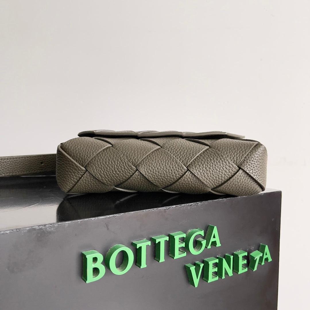 Bottega Veneta 795637 Black Designer Handbag Edition 5 - detail image 4