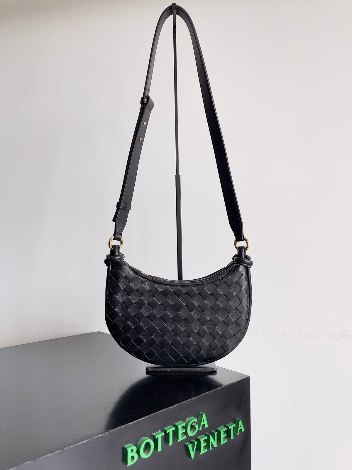 Bottega Veneta 796638 Black Hobo Bag