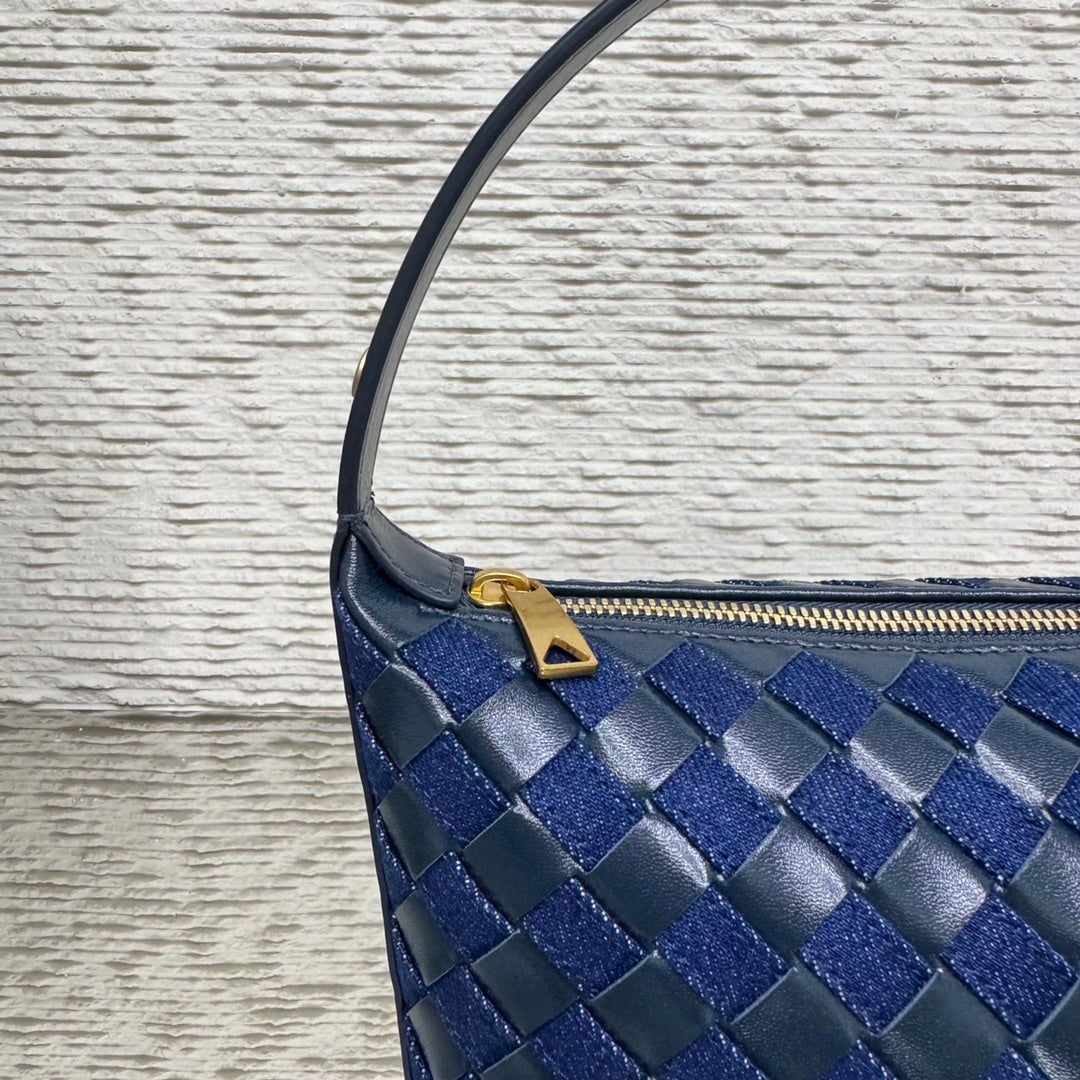 Bottega Veneta 796393 Blue Designer Handbag - detail image 2