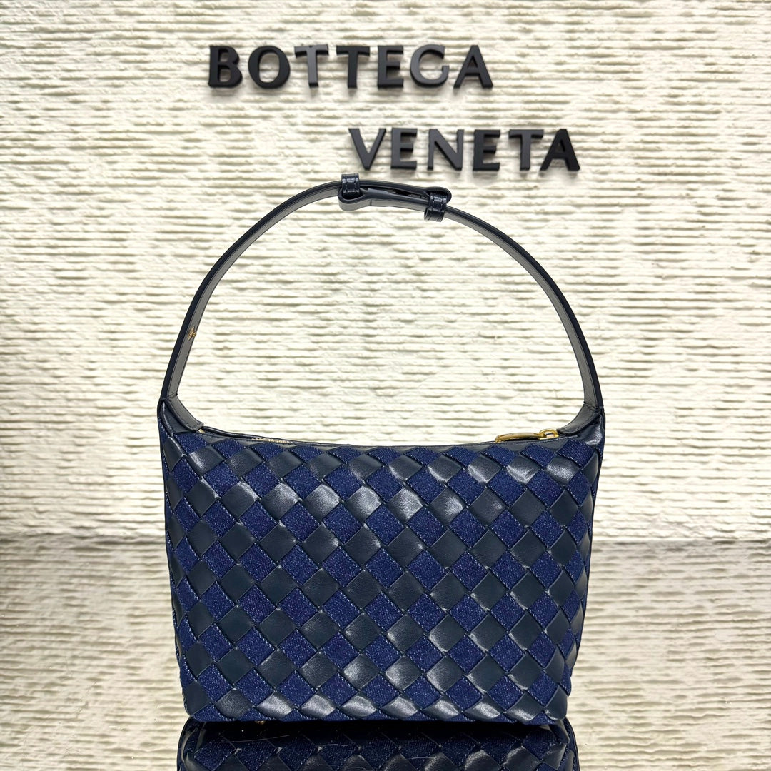 Bottega Veneta 796393 Blue Designer Handbag - detail image 5