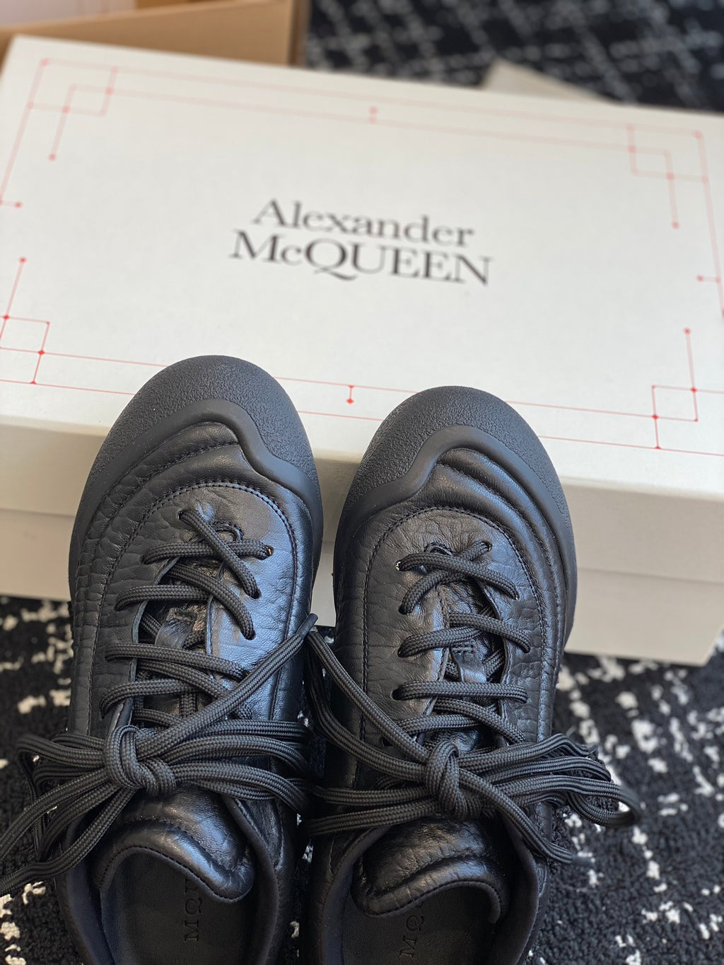 Alexander McQueen Black & Rose Gold Sneakers EU 35-45 - detail image 4