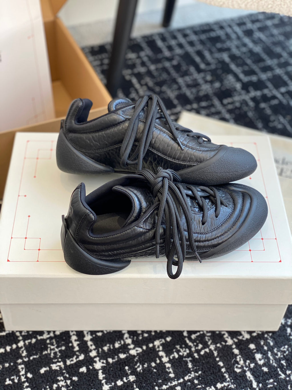 Alexander McQueen Black & Rose Gold Sneakers EU 35-45 - detail image 3