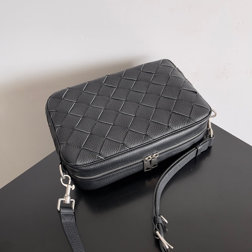 Bottega Veneta 755925 Black Designer Handbag - detail image 5