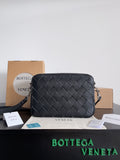 Bottega Veneta Black Designer Handbag Edition 981