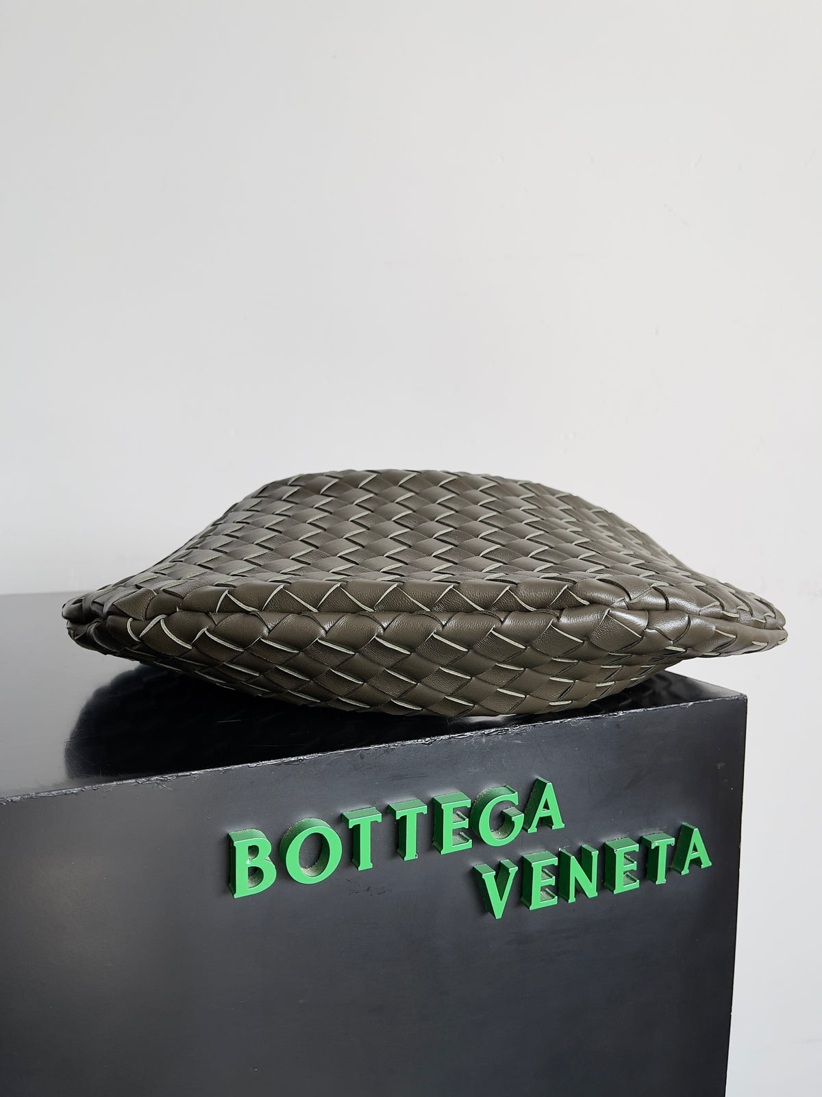Bottega Veneta 754988 Black Hobo Bag Edition 2 - detail image 5