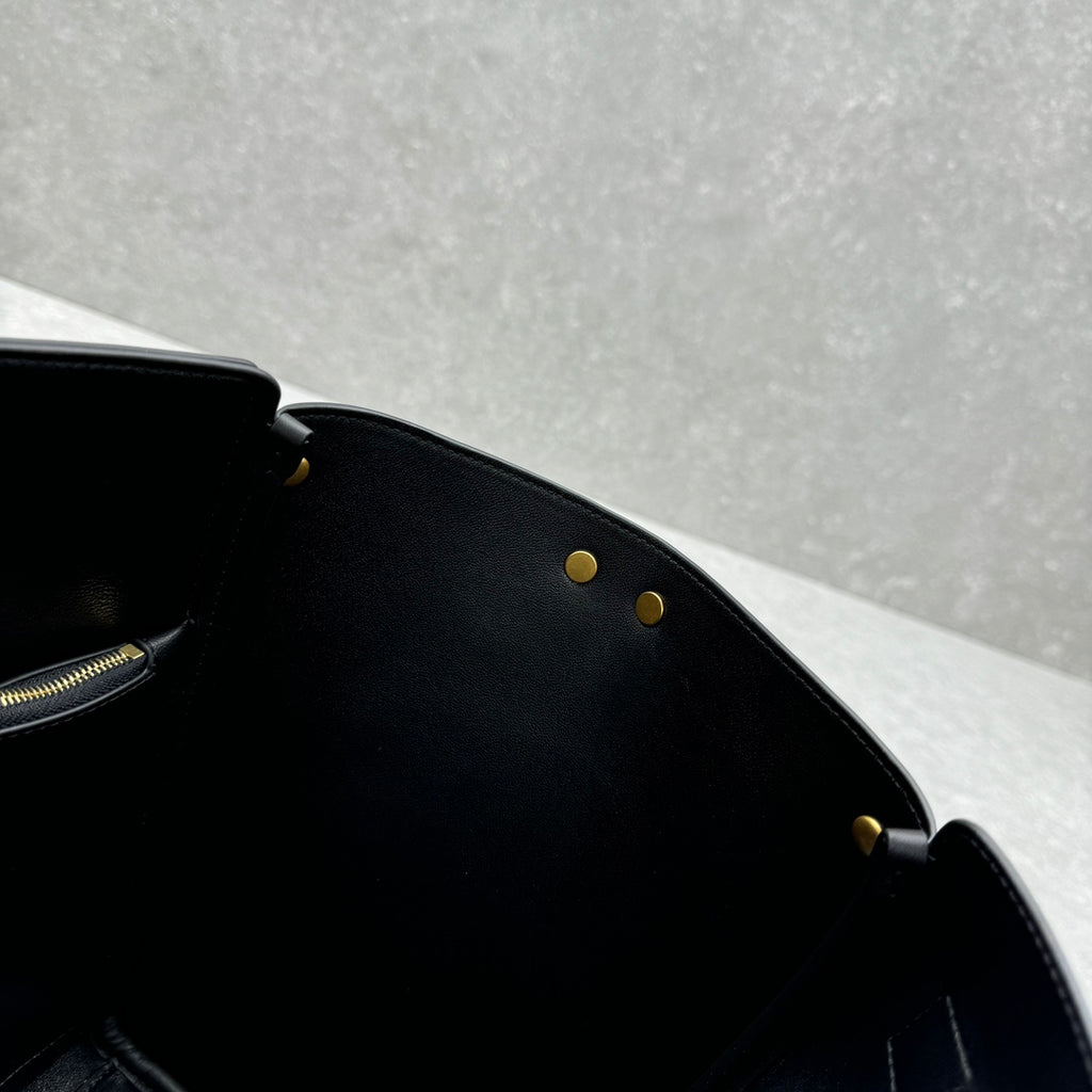 Balenciaga Black Designer Handbag Edition 2 - detail image 7