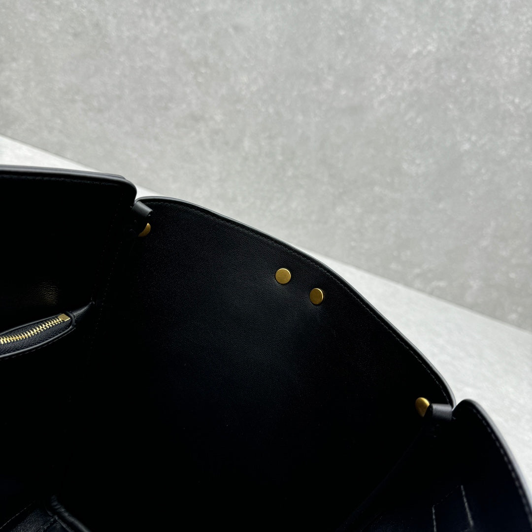 Balenciaga Black Designer Handbag Edition 2 - detail image 7