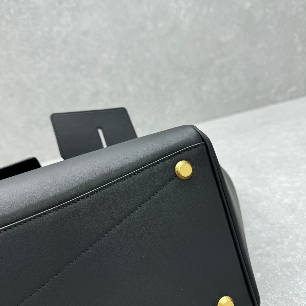 Balenciaga Black Designer Handbag Edition 2 - detail image 4