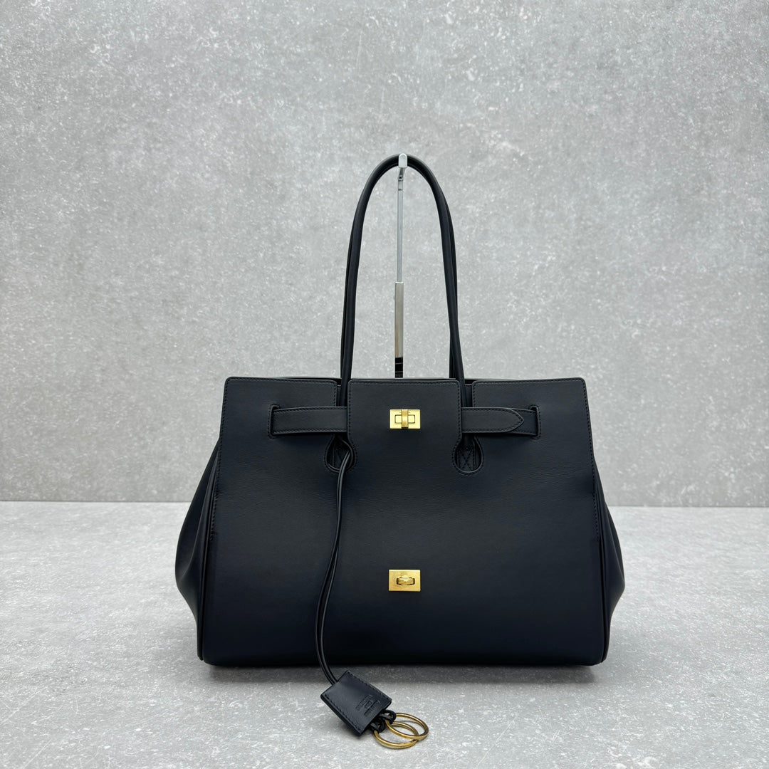 Balenciaga Black Designer Handbag Edition 2 - detail image 9