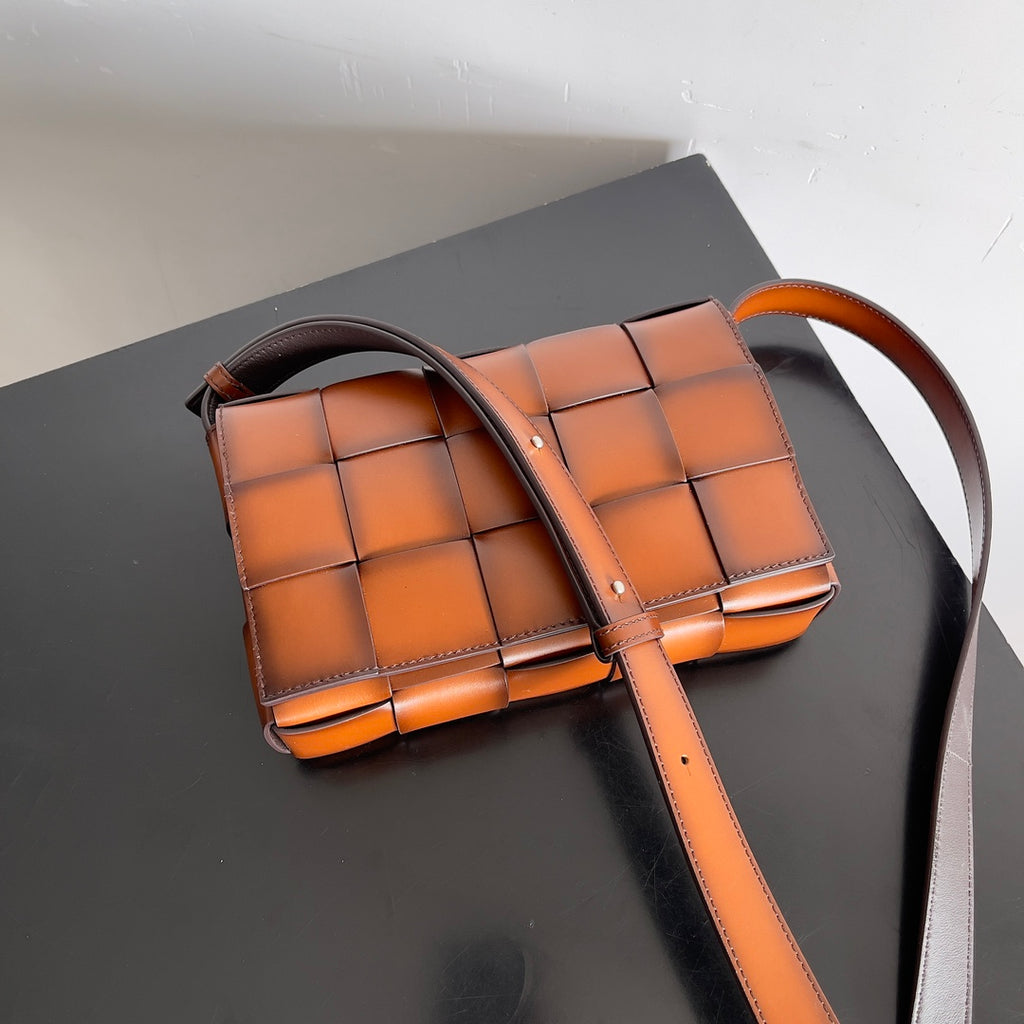Bottega Veneta 708768 Black & Orange Designer Handbag - detail image 5