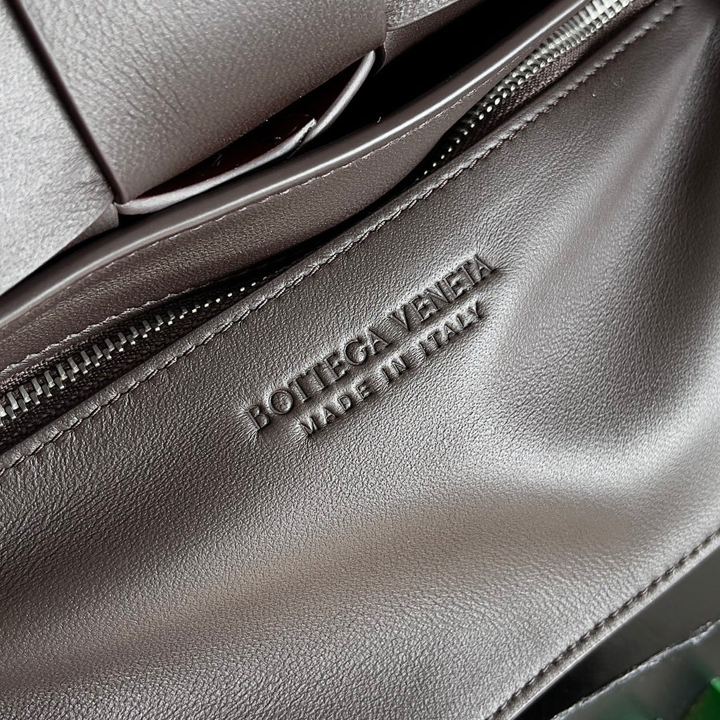 Bottega Veneta 708768 Black & Orange Designer Handbag - detail image 7