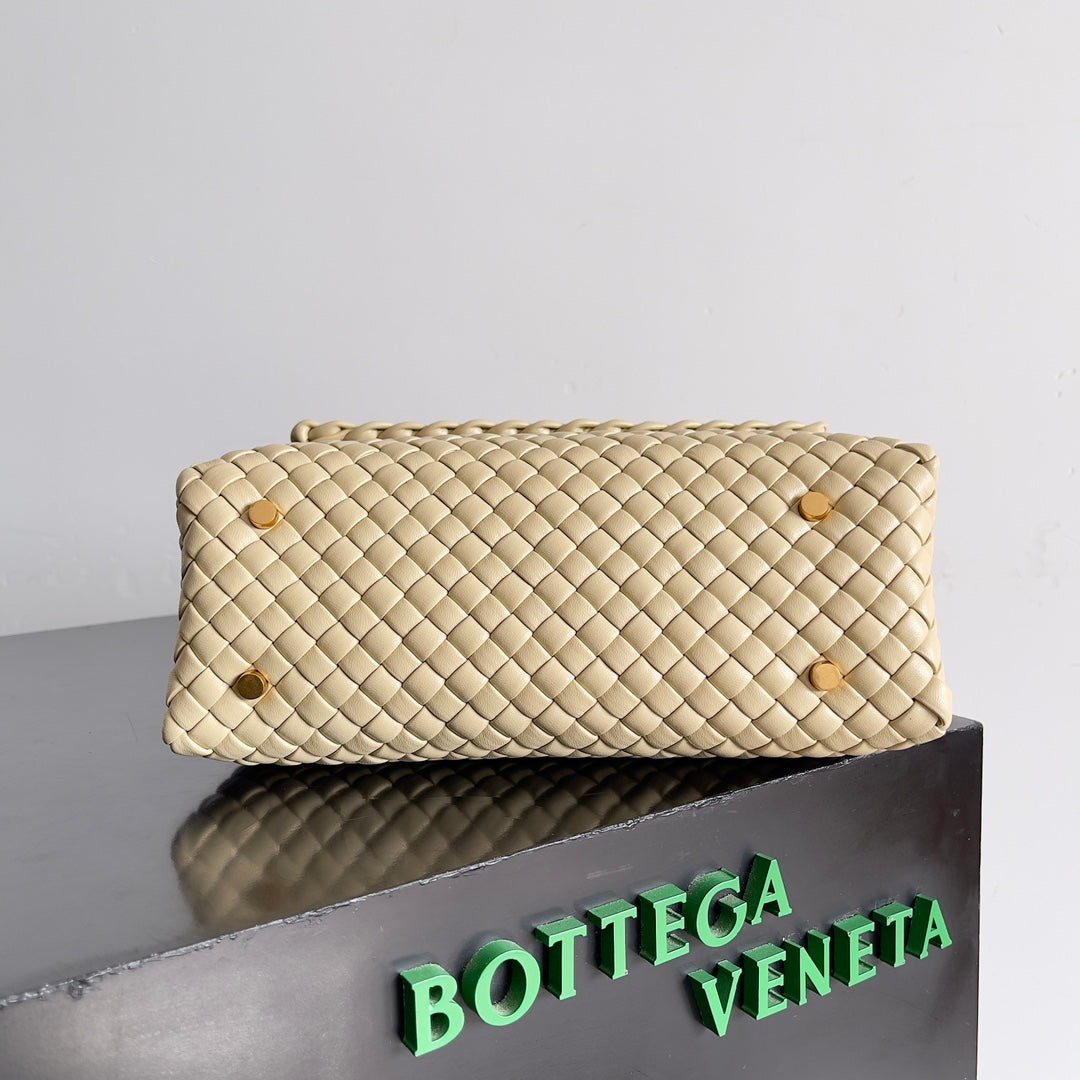 Bottega Veneta 776783 Black Designer Handbag Edition 2 - detail image 4