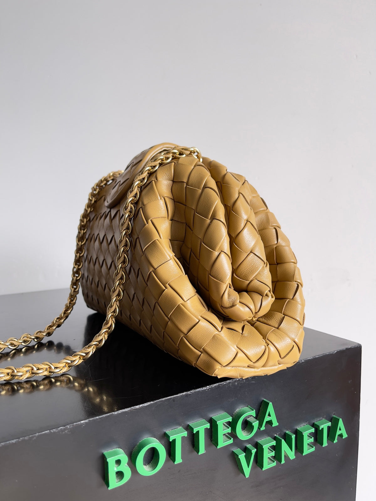 Bottega Veneta 785807 Brown Clutch Bag - detail image 2