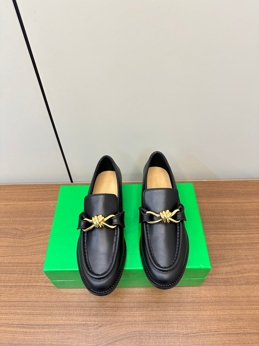 Bottega Veneta Black & Rose Gold Designer Shoes EU 35-39