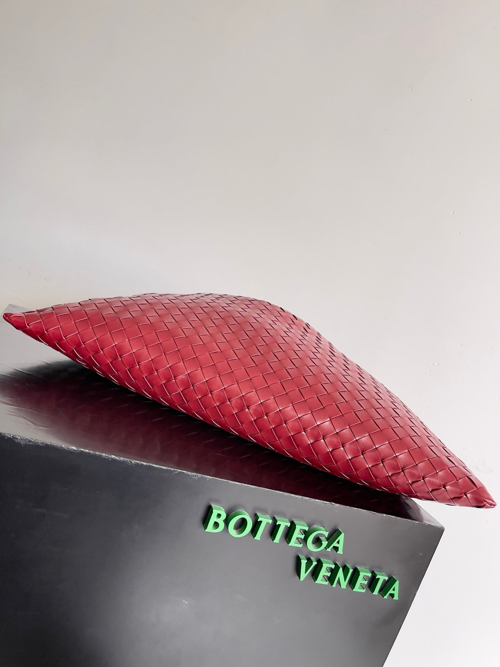 Bottega Veneta 763970 Red Designer Handbag Edition 3 - detail image 3