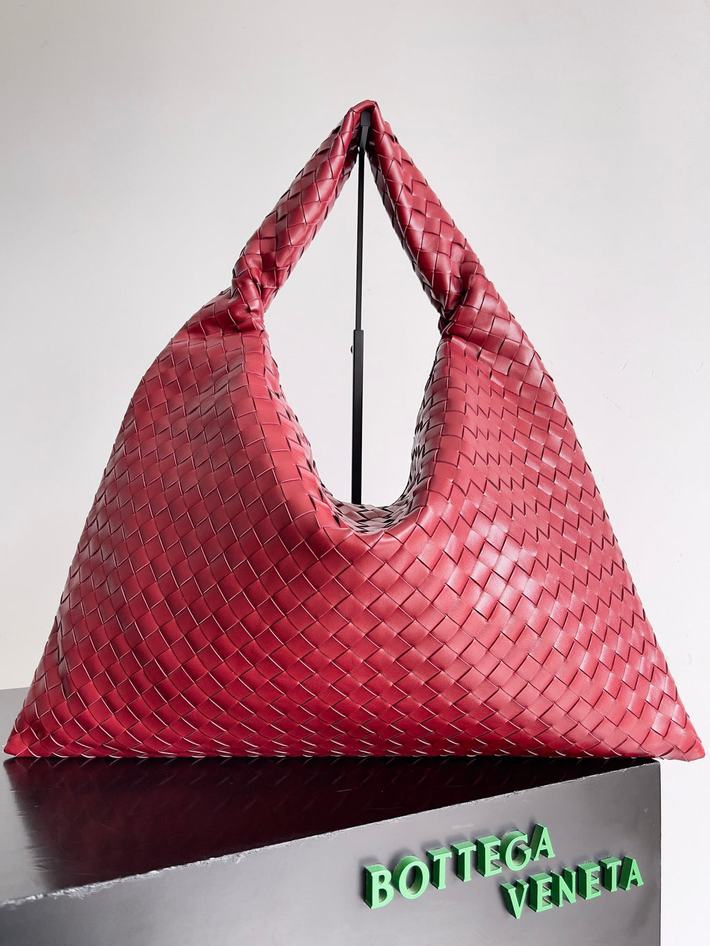 Bottega Veneta 763970 Red Designer Handbag Edition 3