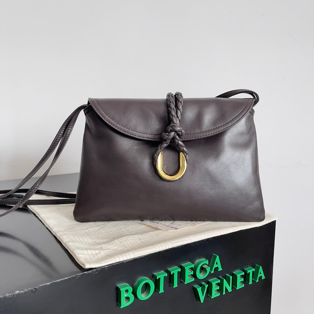 Bottega Veneta Black Designer Handbag Edition 976