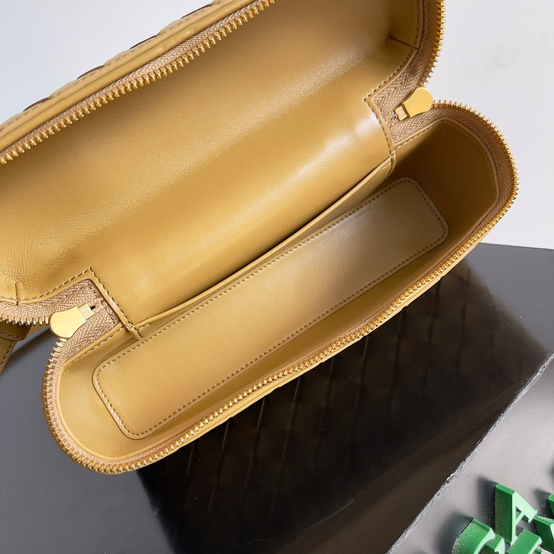 Bottega Veneta 789109 Orange Designer Handbag Edition 3 - detail image 9