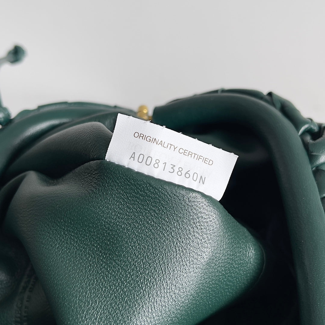 Bottega Veneta Green Clutch Bag - detail image 5