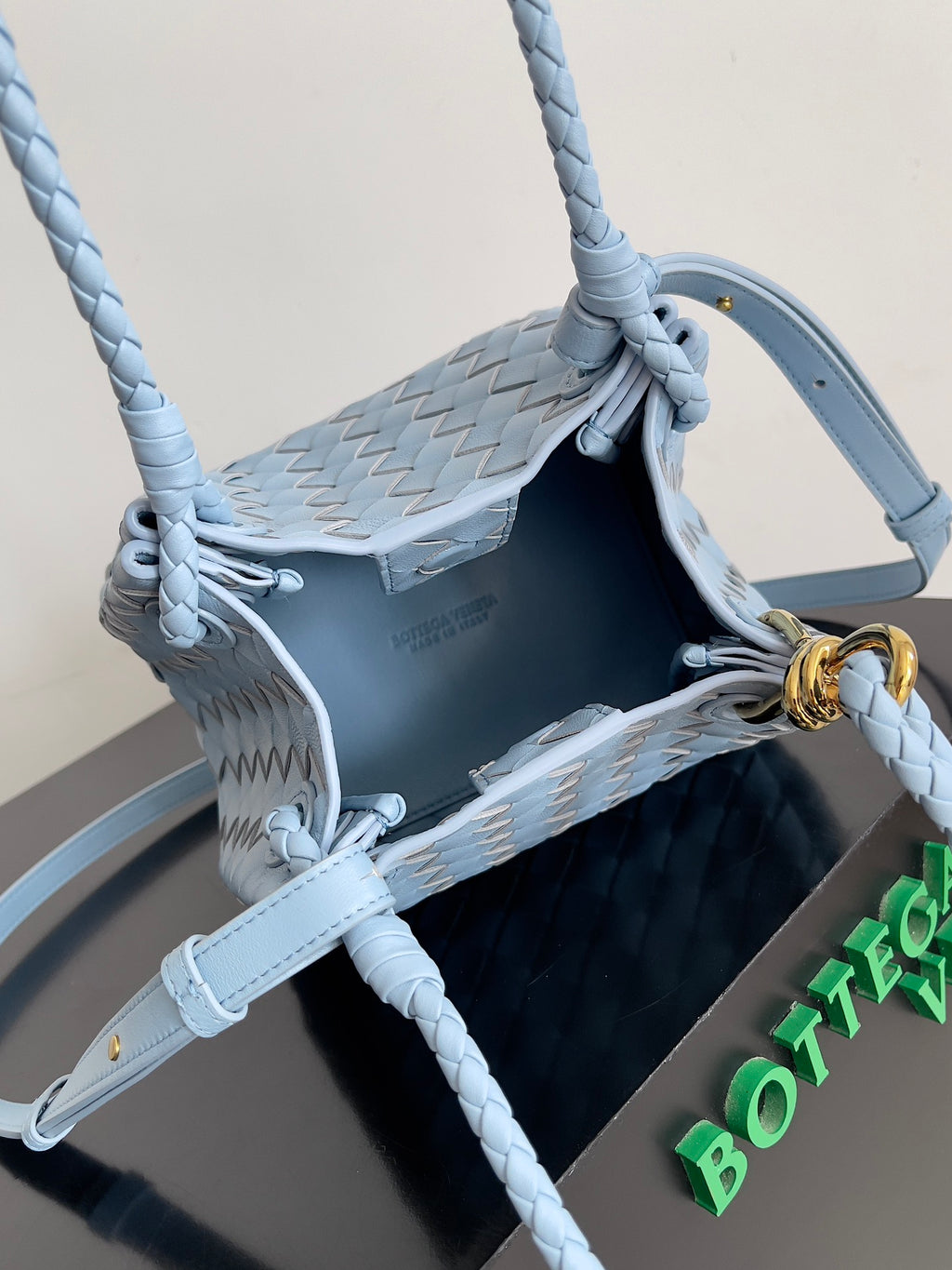 Bottega Veneta 796569 Blue Designer Handbag - detail image 9