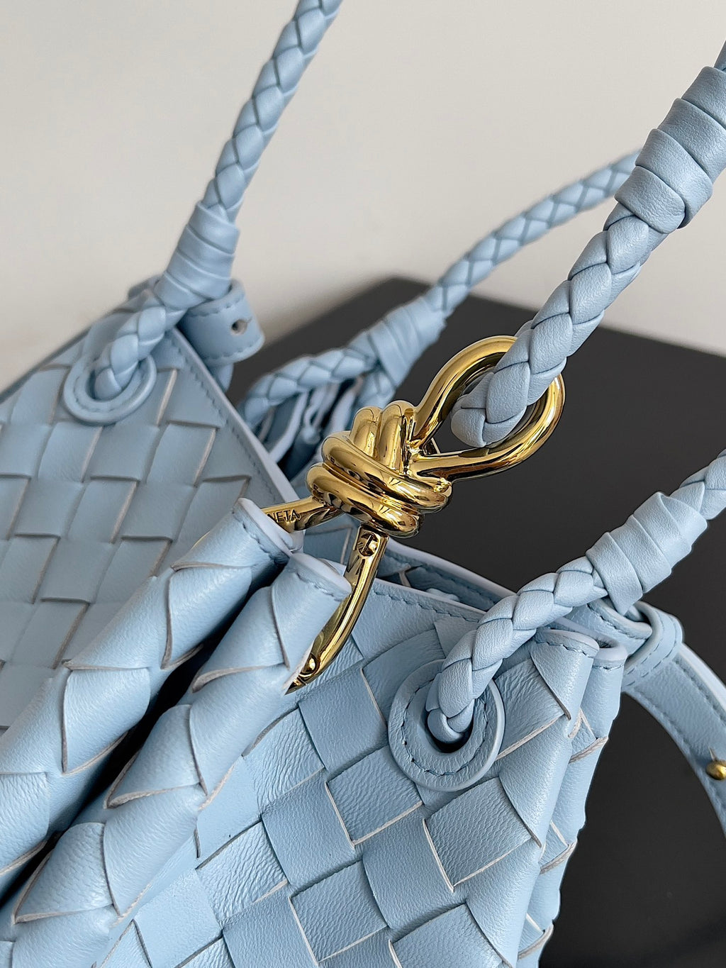Bottega Veneta 796569 Blue Designer Handbag - detail image 8