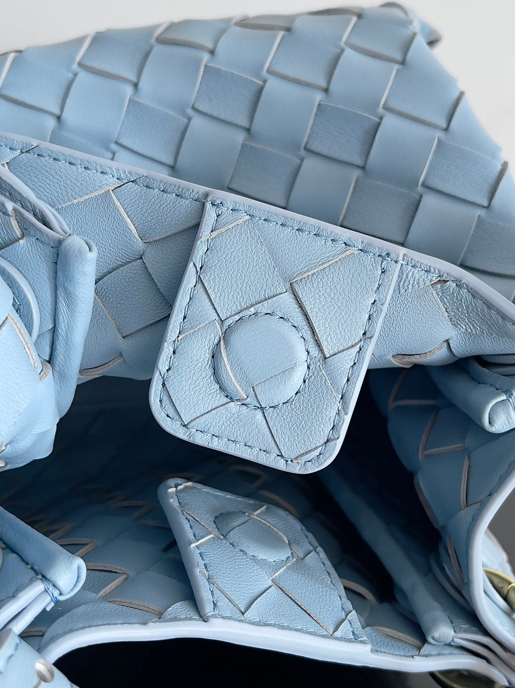 Bottega Veneta 796569 Blue Designer Handbag - detail image 6
