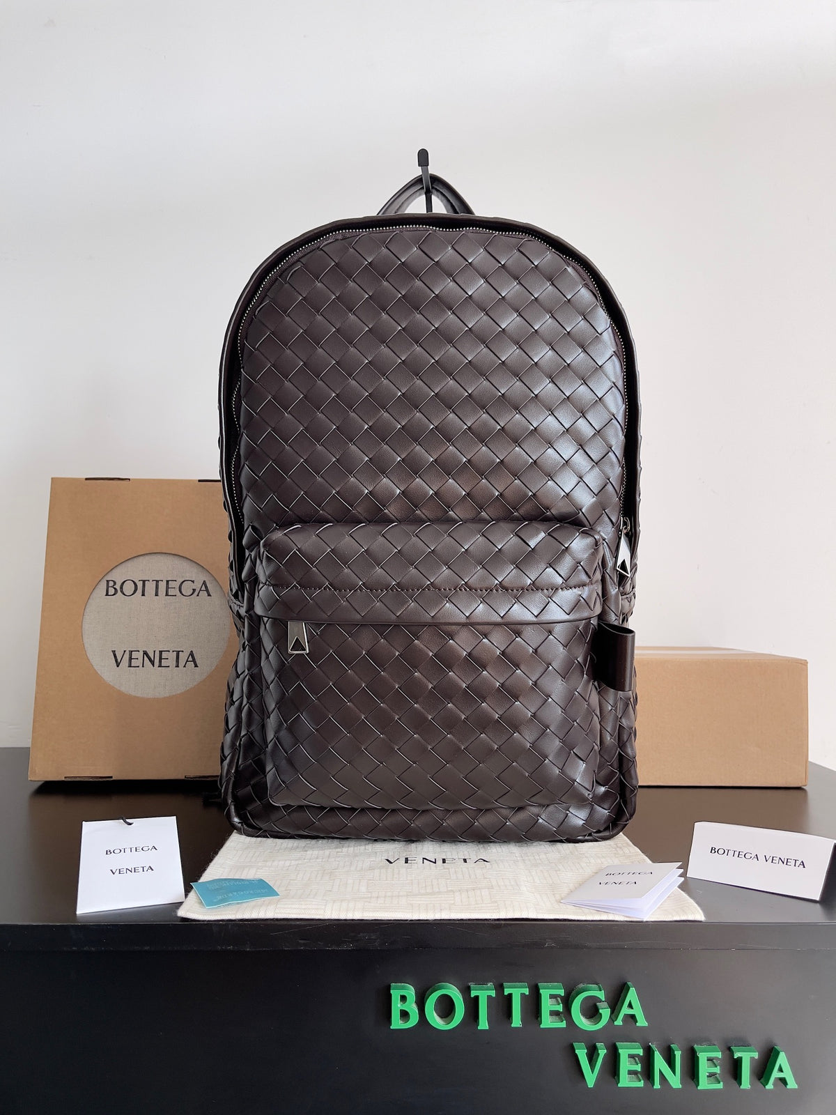 Bottega Veneta Black Designer Handbag Edition 794
