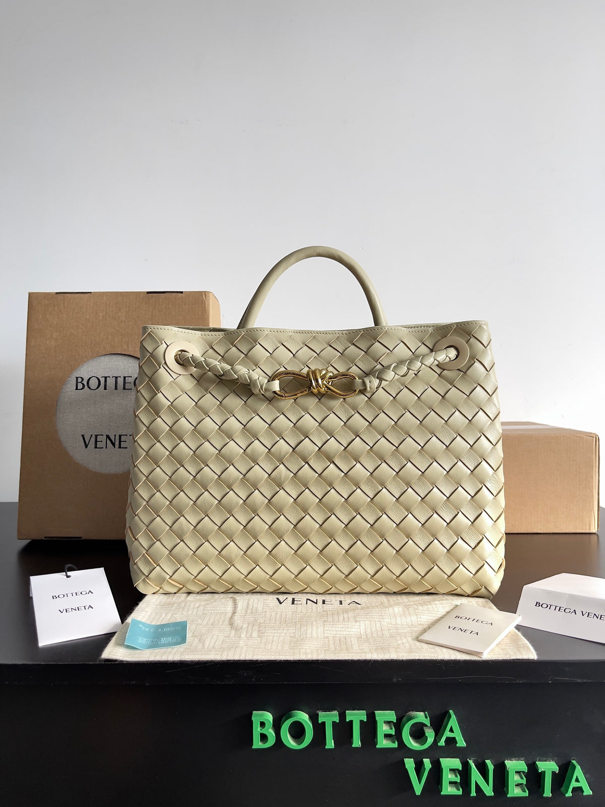 Bottega Veneta Yellow Designer Handbag Edition 12