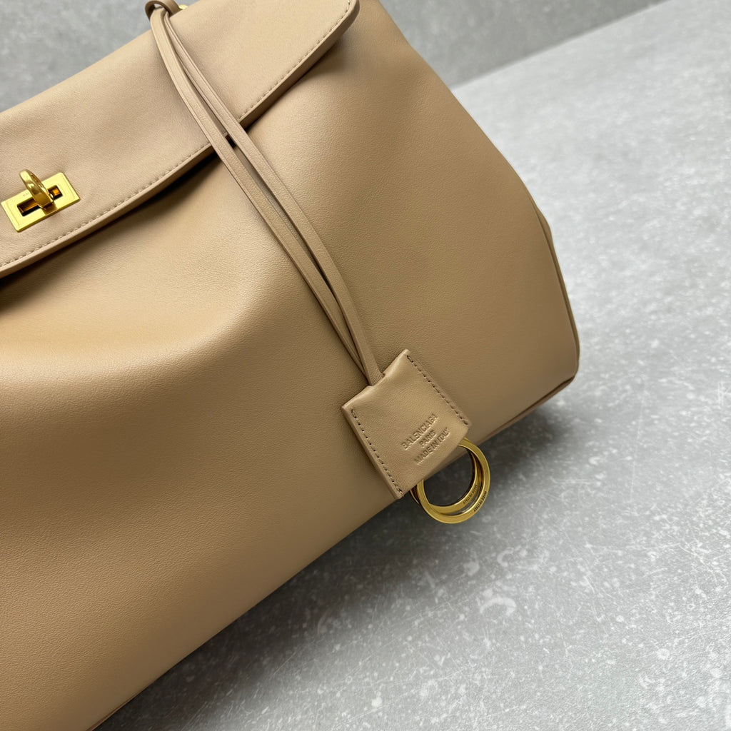 Balenciaga 92866 Black & Gold Designer Handbag Edition 2 - detail image 5