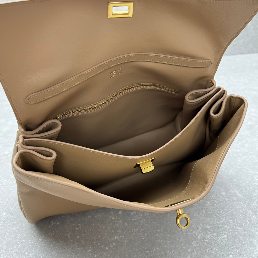 Balenciaga 92866 Black & Gold Designer Handbag Edition 2 - detail image 8