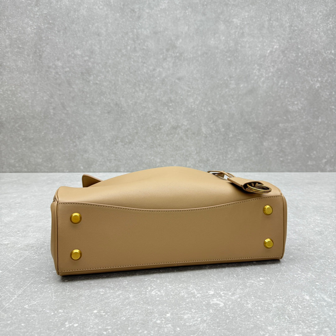Balenciaga 92866 Black & Gold Designer Handbag Edition 2 - detail image 4
