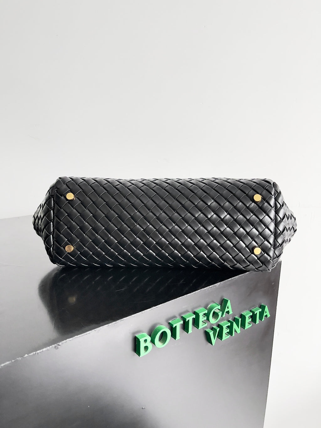 Bottega Veneta 796258 Black Designer Handbag - detail image 3