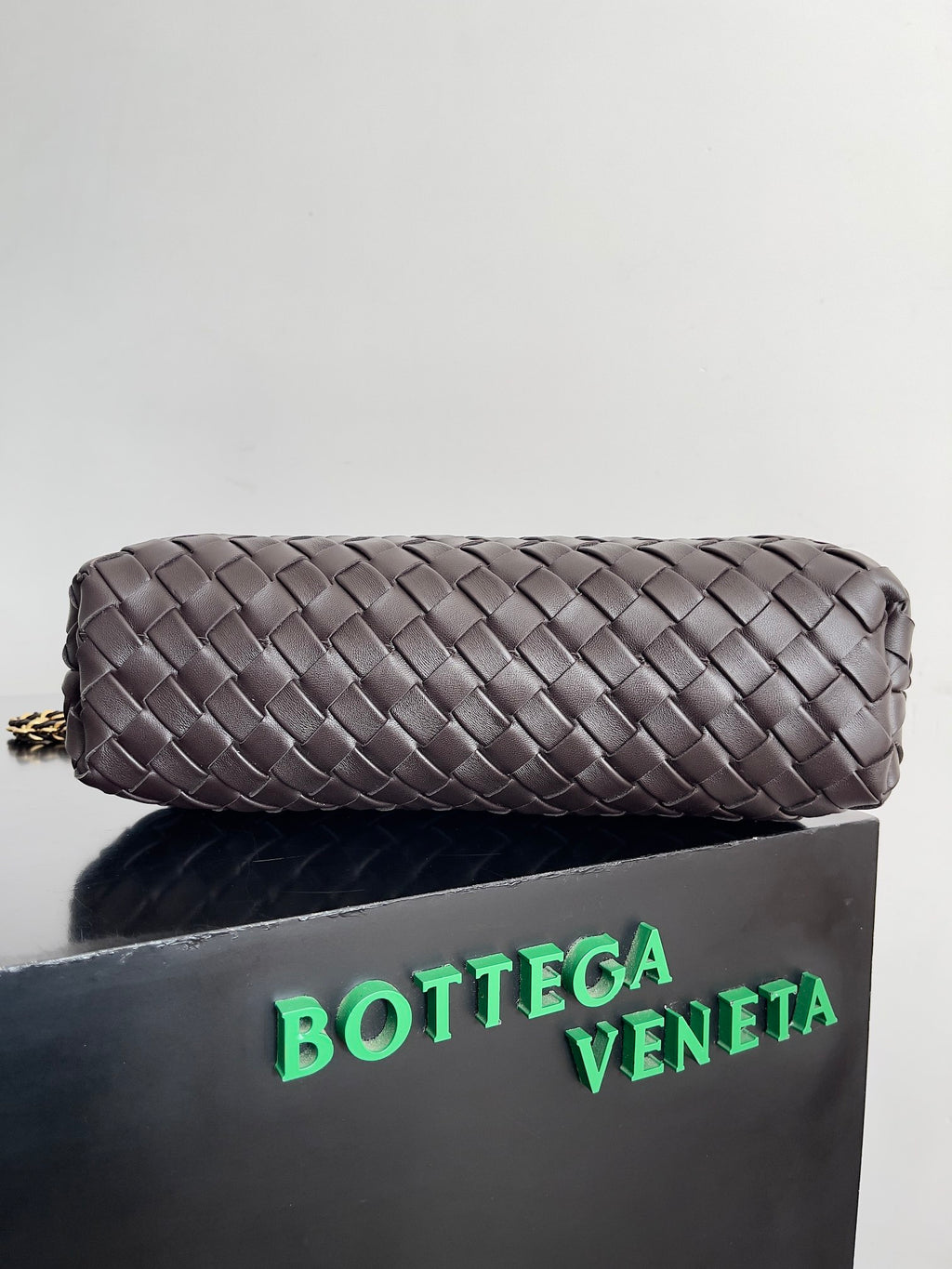 Bottega Veneta 785807 Black Clutch Bag Edition 4 - detail image 2