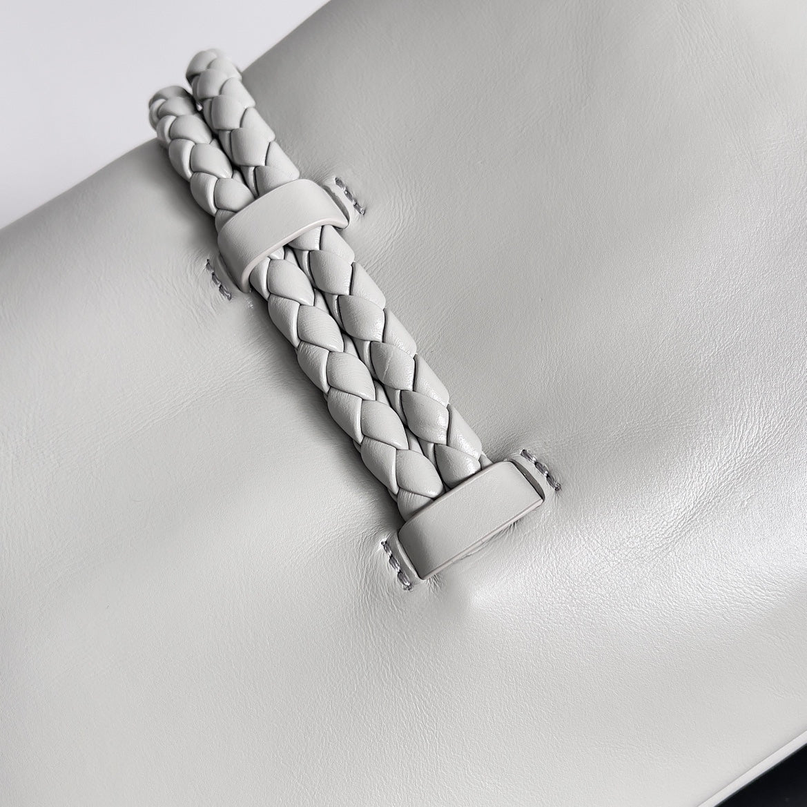 Bottega Veneta 806034 Black Designer Handbag Edition 5 - detail image 6