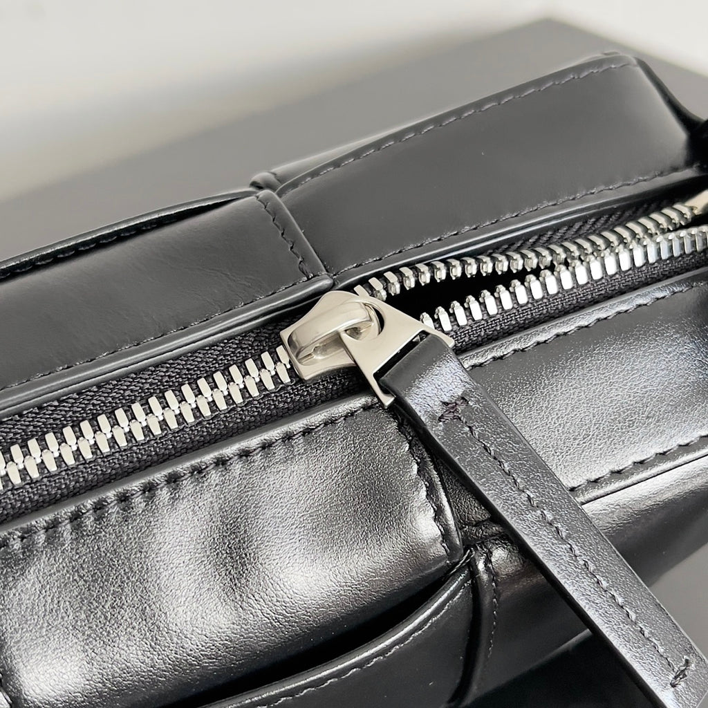 Bottega Veneta 795177 Black Designer Apparel Edition 3 - detail image 5
