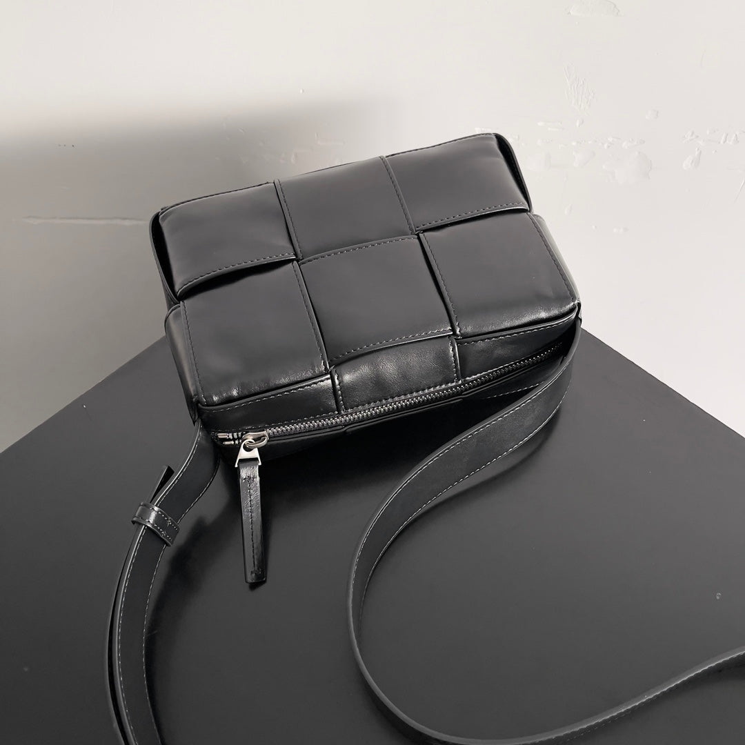Bottega Veneta 795177 Black Designer Apparel Edition 3 - detail image 6
