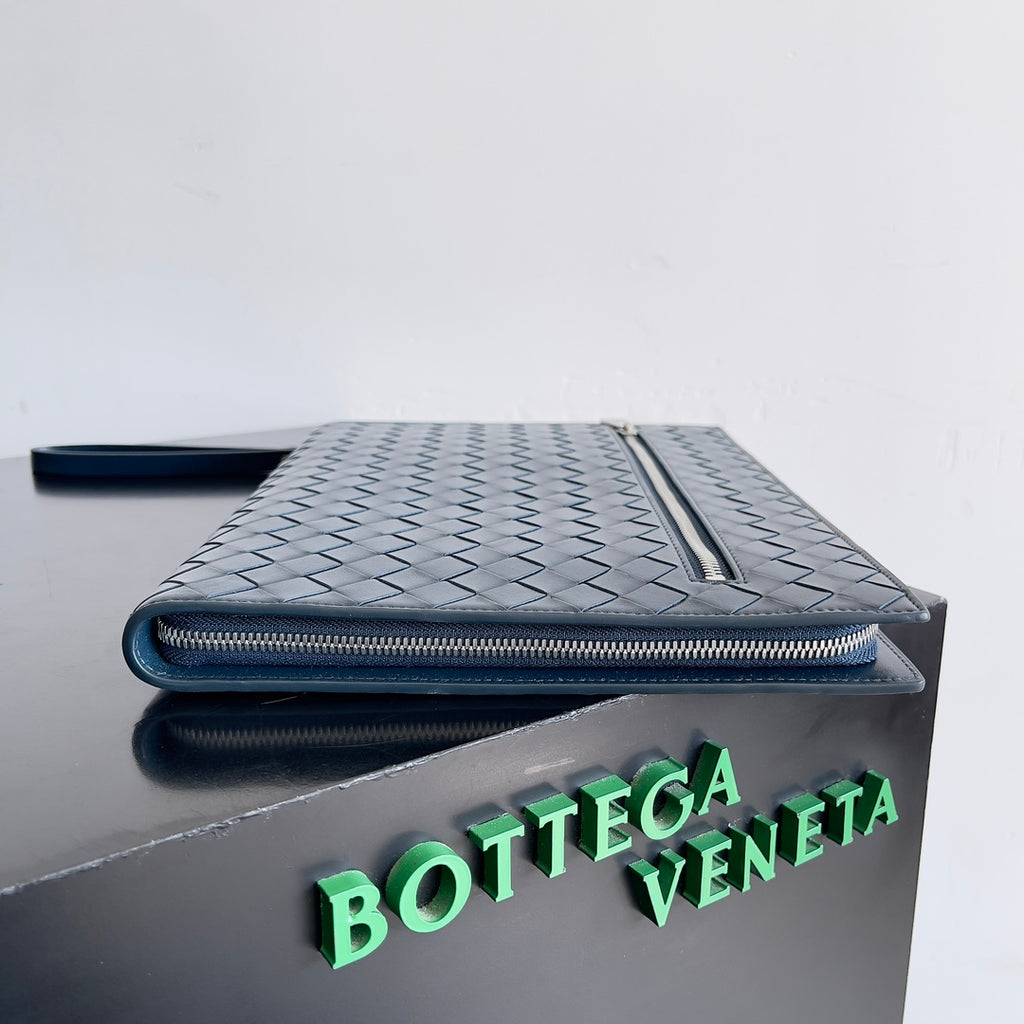 Bottega Veneta 732638 Blue Clutch Bag - detail image 3